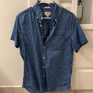 Men’s J Crew shirt sleeve button down casual shirt